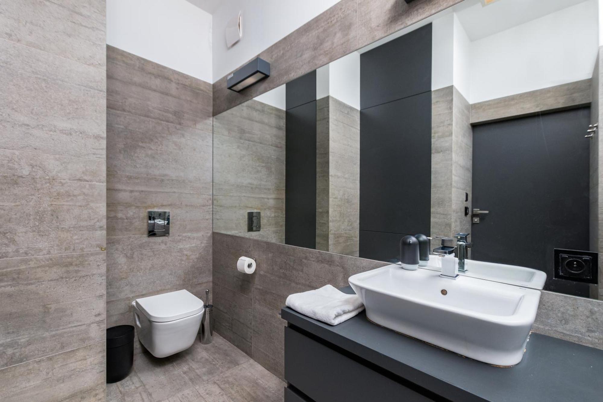 Fabryczna 23 By Homeprime Warsaw Exterior photo